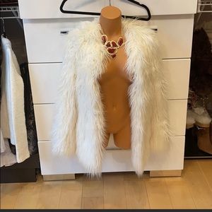 Beautiful Bebe Faux Fur Coat xs NWOT